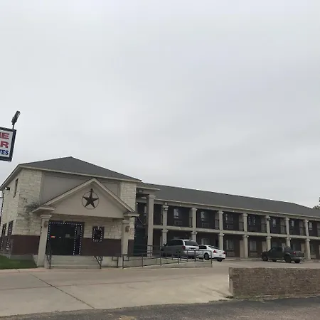 Lone Star Inn & Suites