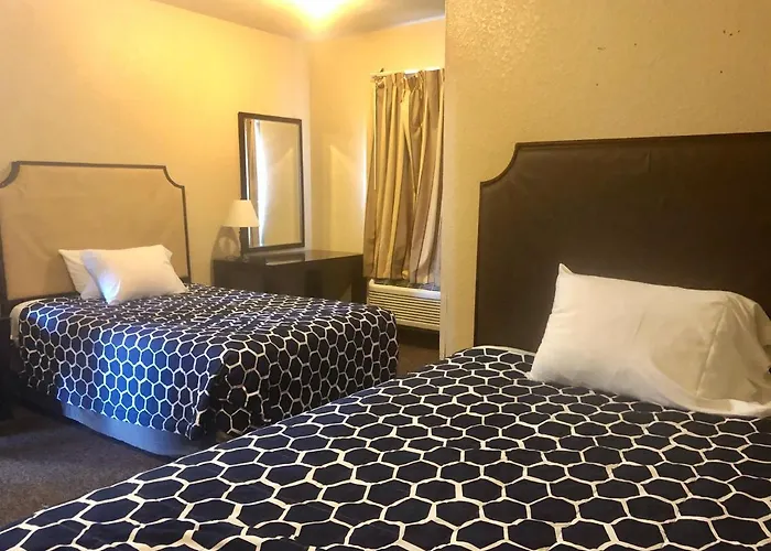 Lone Star & Motel